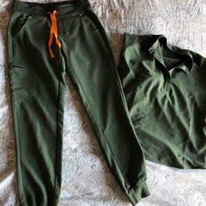 LIMITED EDITION MOSS COLOR Figs set (gone on web)